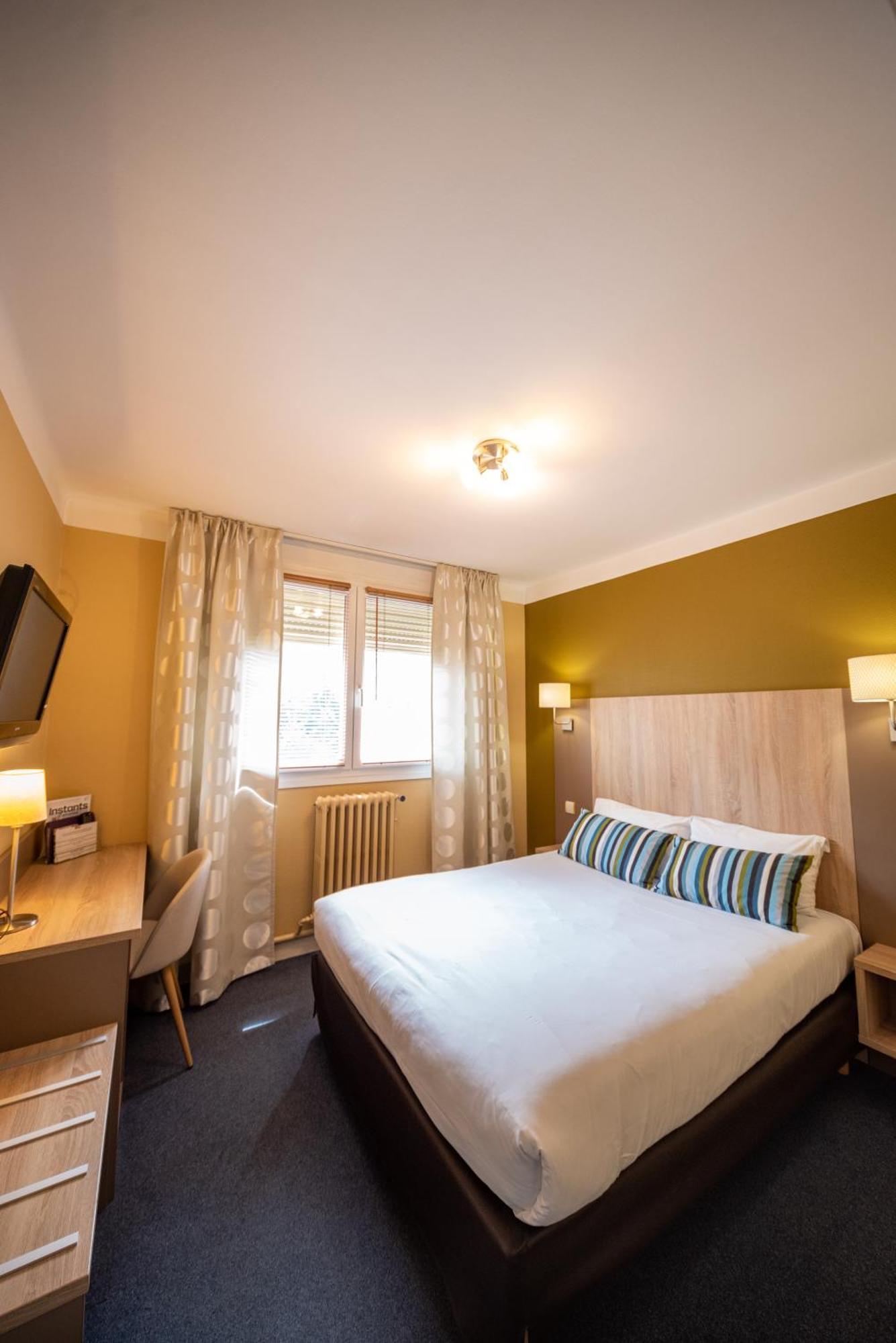 Hotel De Caen Room photo